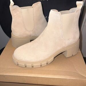 Steve Madden Light Beige Chunky Chelsea Booties